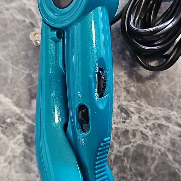 BEAD HEAD Wave Curling Iron - Picture 8 of 12